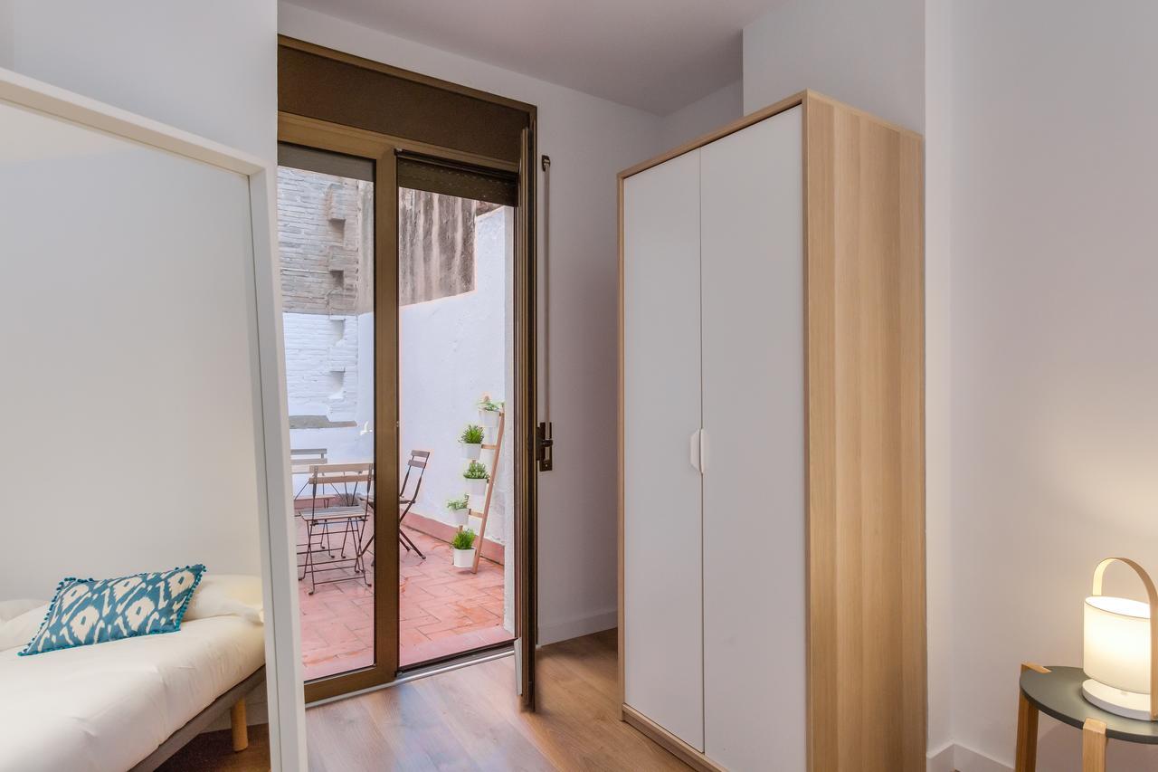 Flateli Girona City Center 2 ภายนอก รูปภาพ