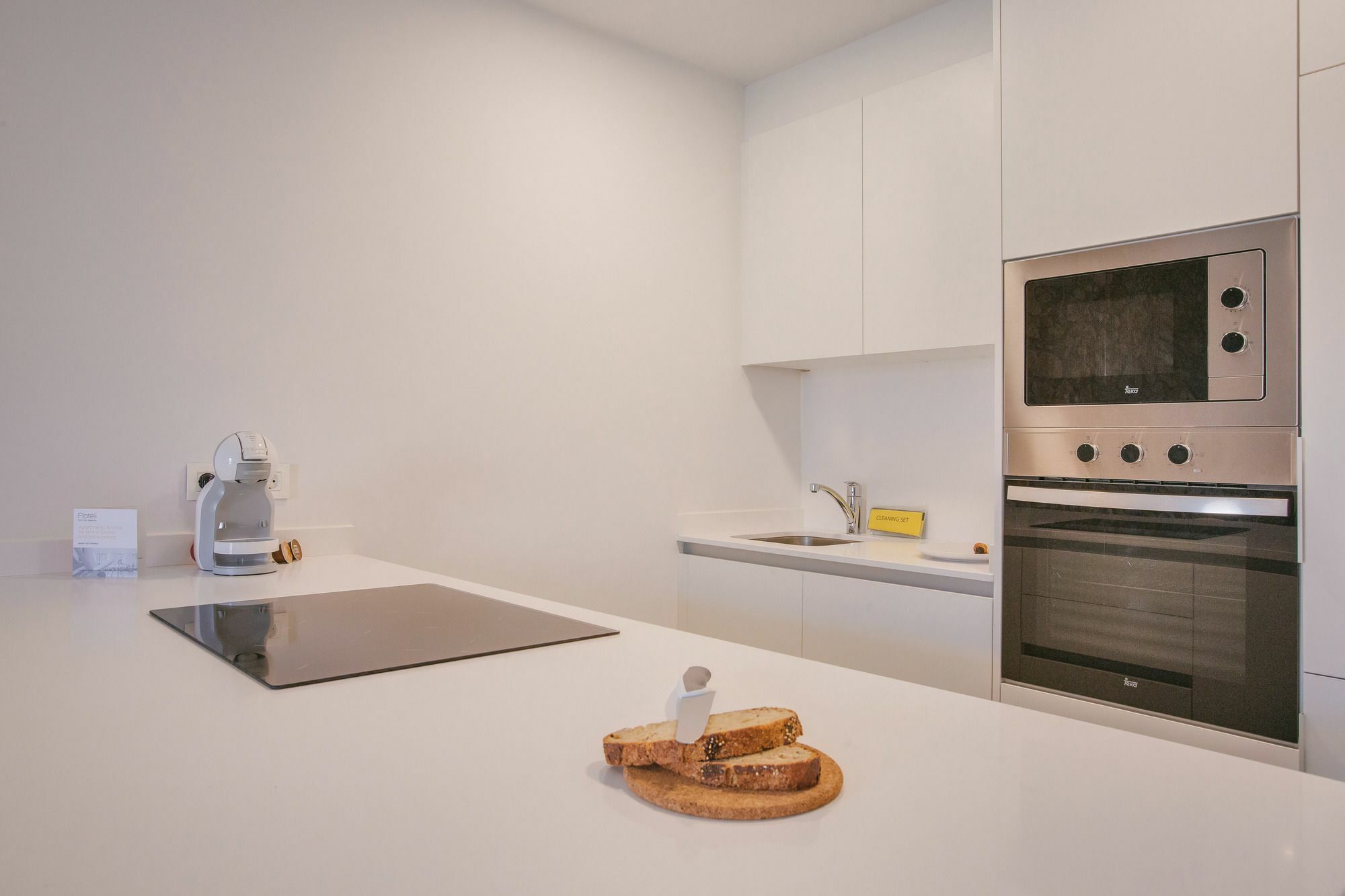 Flateli Girona City Center 2 ภายนอก รูปภาพ